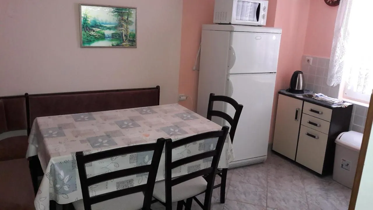 Apartment Ana Gornji Karin