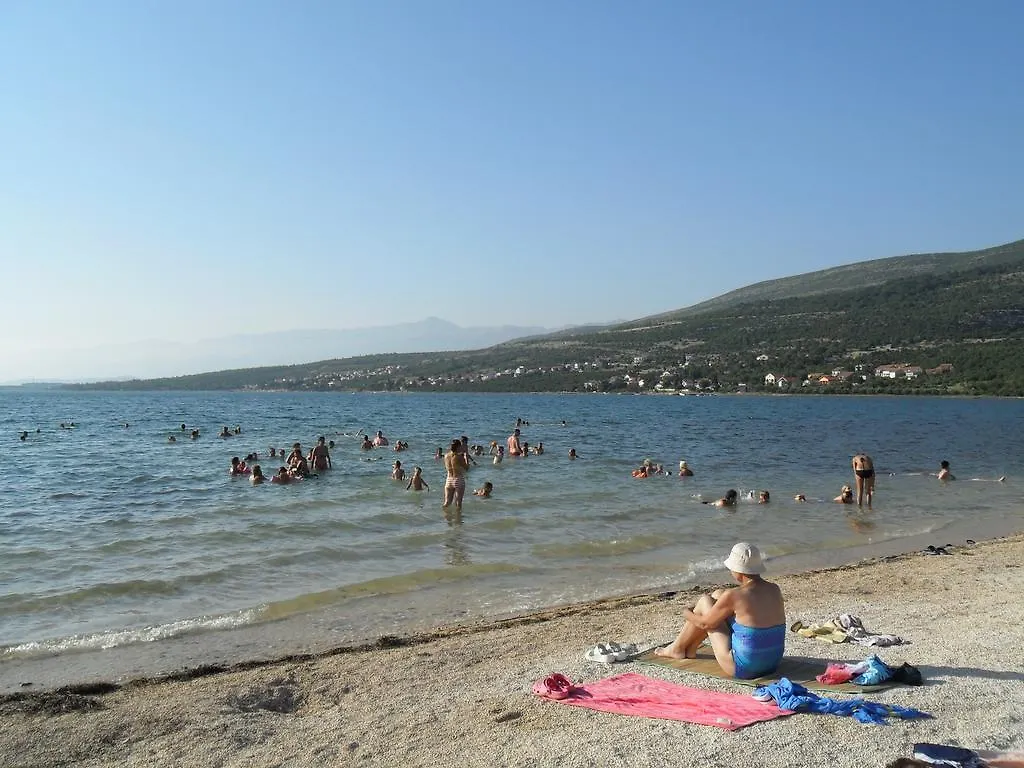 Apartment Ana Gornji Karin Croatia