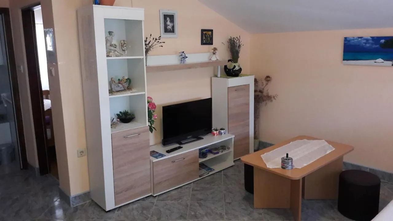 Apartment Ana Gornji Karin